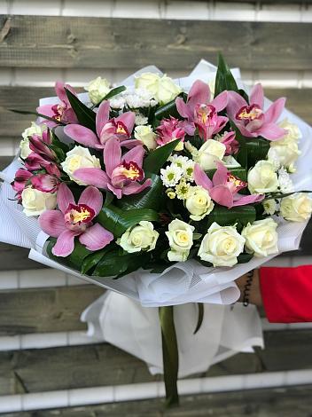 Букет цветов из: Розы и Хризантемы в Кривополянье
