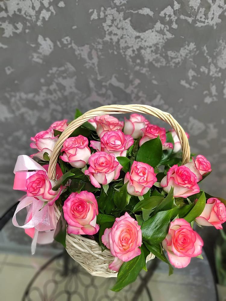 Цветочная композиция из Розы в корзине в Кривополянье