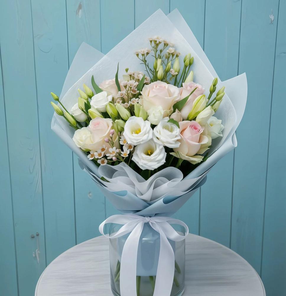 Букет цветов из: Розы и Лизиантусы в Кривополянье