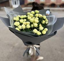 Букет Белые кустовые розы Солинеро в Кривополянье