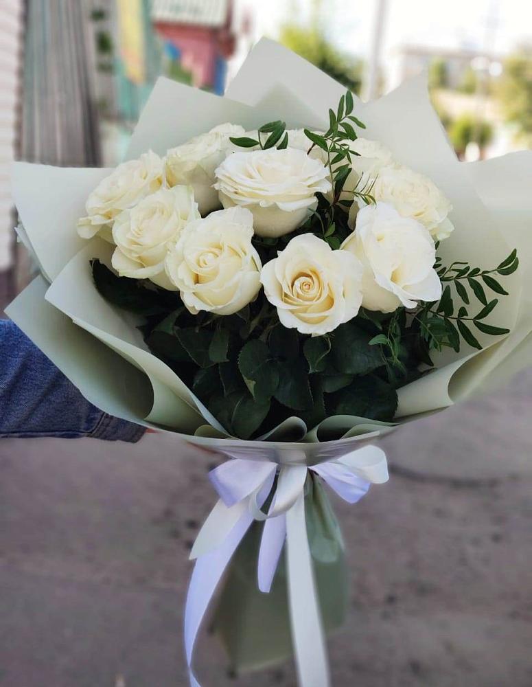 Букет Белые розы Проуд в Кривополянье