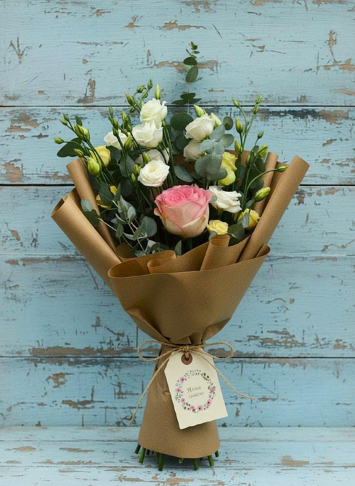 Букет цветов из: Розы и Лизиантусы в Кривополянье