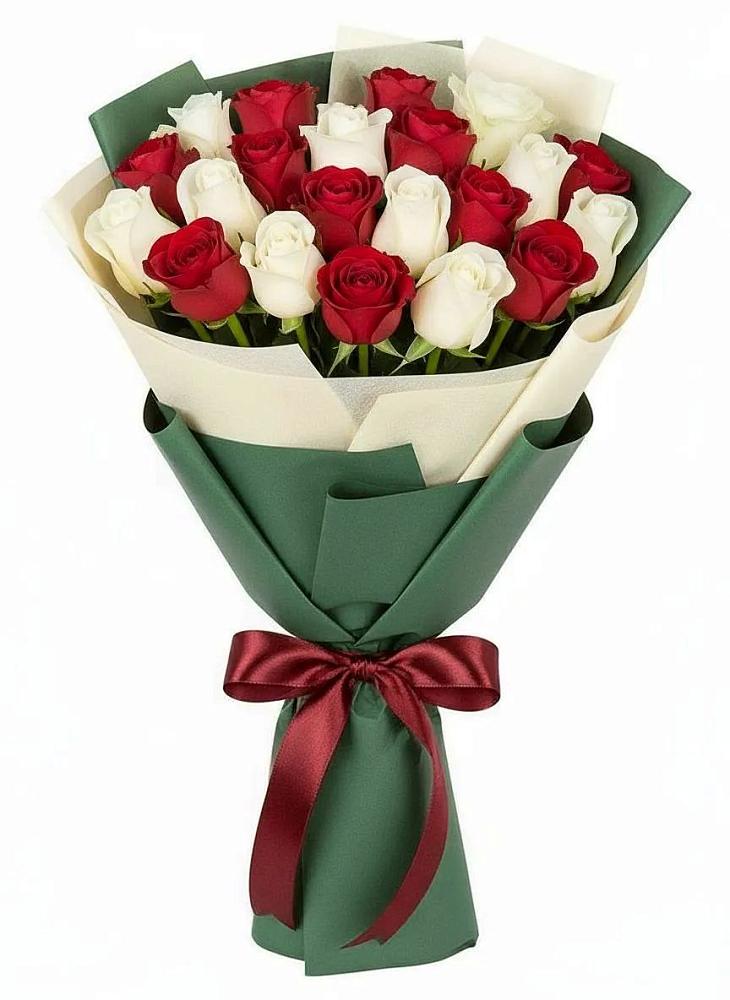 Букет Микс из красных и белых роз в Кривополянье