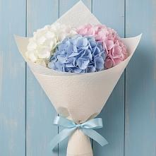 Букет цветов из:  Гортензия в Кривополянье