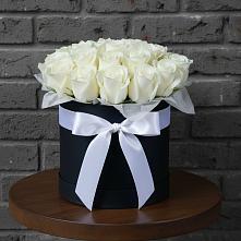 Цветочная композиция из Розы в шляпной коробке в Кривополянье