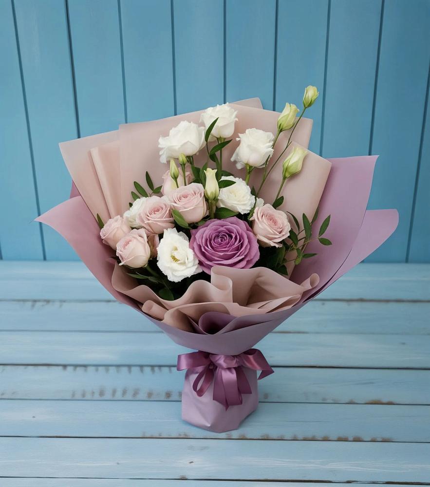 Букет цветов из: Розы и Лизиантусы в Кривополянье