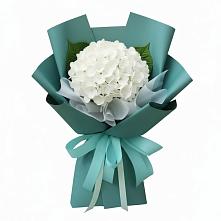 Букет цветов из:  Гортензия в Кривополянье